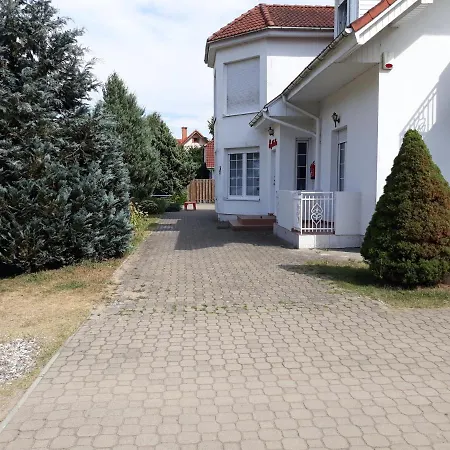 Holiday home Dom Wakacyjny Szydlowka - Mazury Rydzewo (Gizycko)